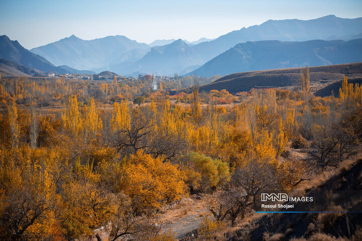 چهره پاییزی ابیانه