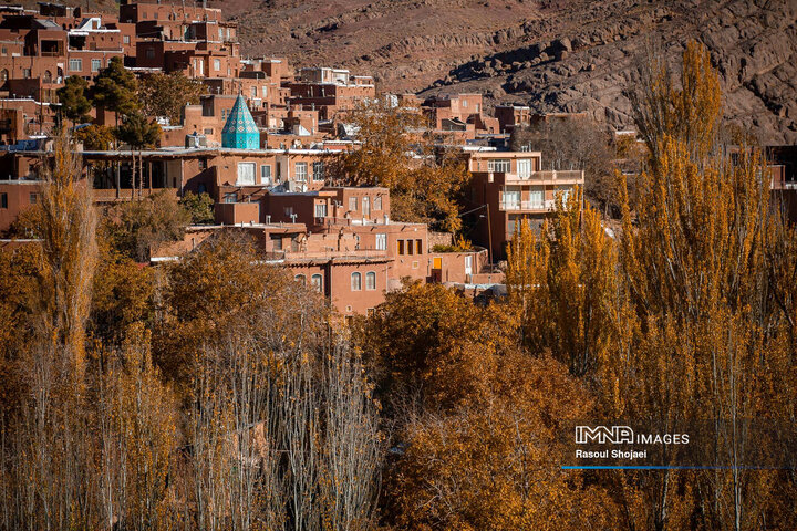 چهره پاییزی ابیانه