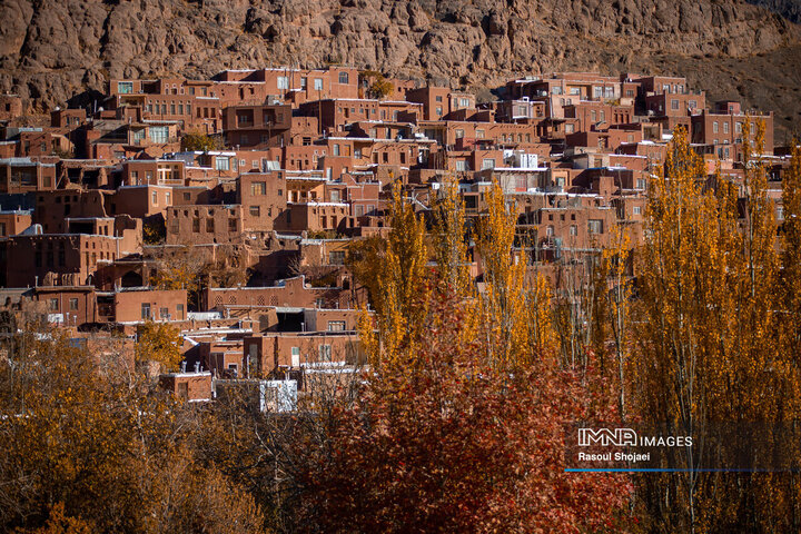 چهره پاییزی ابیانه