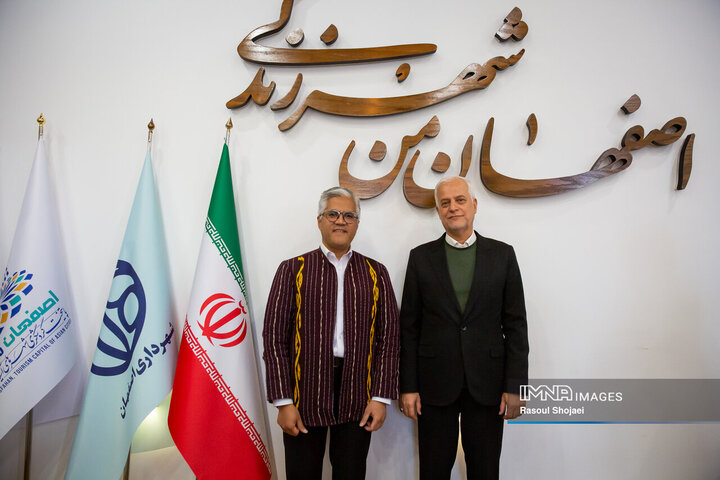 علاقه‌مند به همکاری هنری، فرهنگی و صنایع‌دستی با اصفهان هستیم