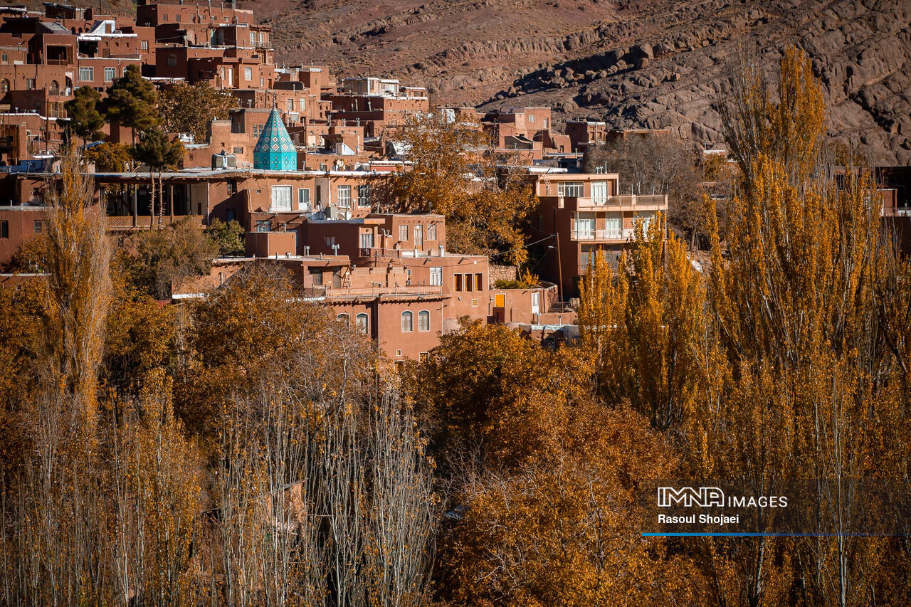 چهره پاییزی ابیانه