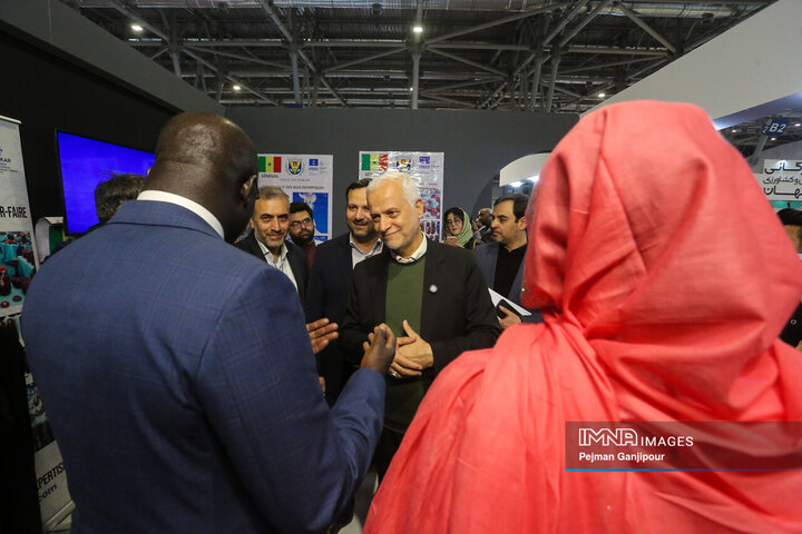 رونمایی از سه محصول جدید اداره بین‌الملل شهرداری اصفهان