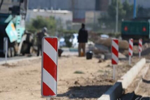 تابلوهای فرسوده جای خود را به تابلوهای استاندارد می‌دهد