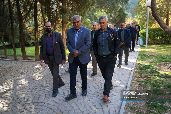 تور گردشگری بازنشستگان شهرداری اصفهان