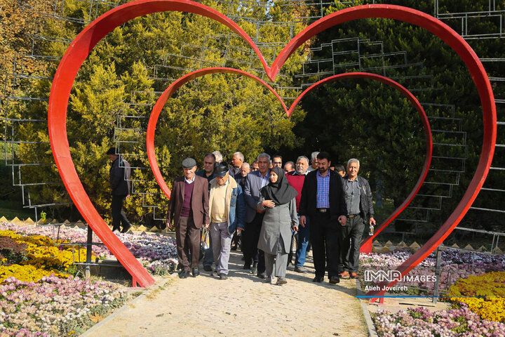 تور گردشگری بازنشستگان شهرداری اصفهان