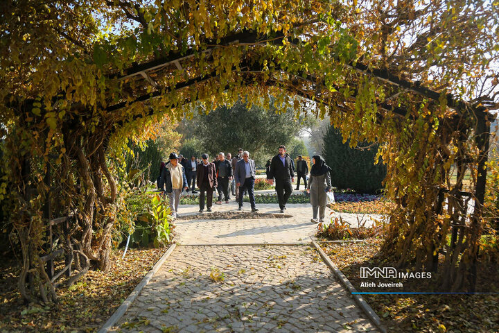 تور گردشگری بازنشستگان شهرداری اصفهان