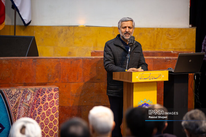 «اصفهانیکا» نتیجه ۴۰ سال تجربه‌ دانشنامه‌نویسی است