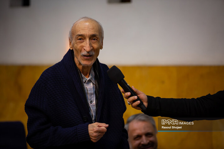 آیین رونمایی از دانشنامه اصفهان