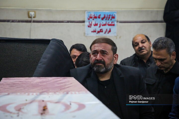 تشییع شهید گمنام در پایانه مسافربری کاوه