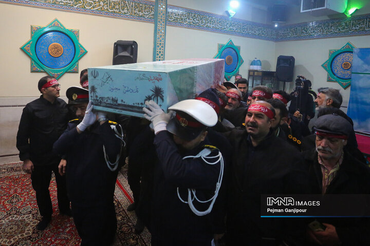 تشییع شهید گمنام در پایانه مسافربری کاوه