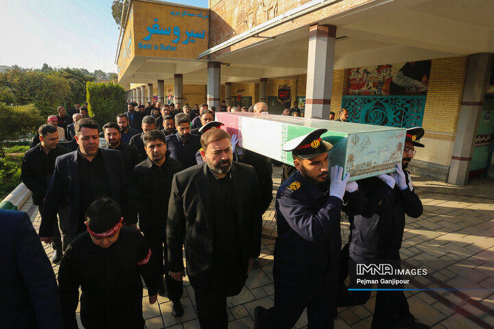 تشییع شهید گمنام در پایانه مسافربری کاوه