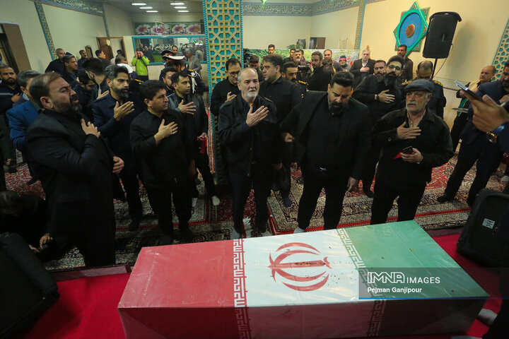 تشییع شهید گمنام در پایانه مسافربری کاوه