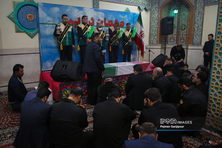 تشییع شهید گمنام در پایانه مسافربری کاوه