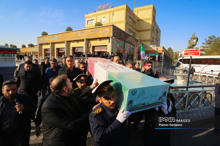 تشییع شهید گمنام در پایانه مسافربری کاوه