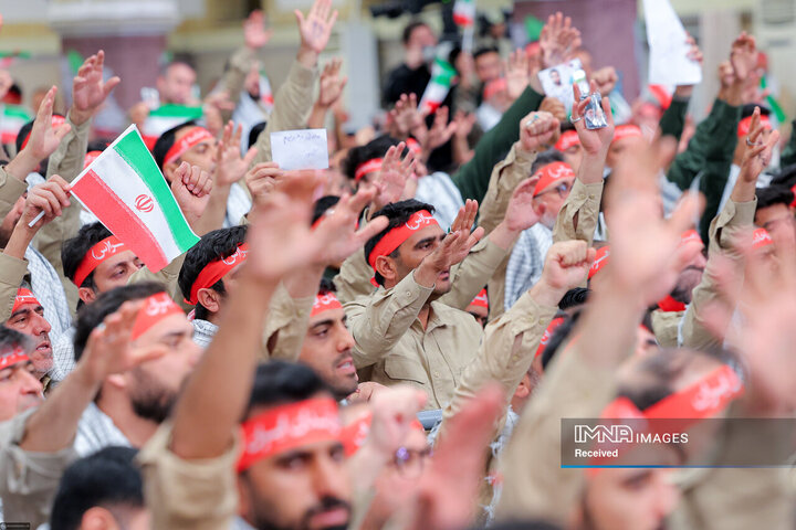 مراسم روز بسیج در حسینیه امام خمینی(ره)