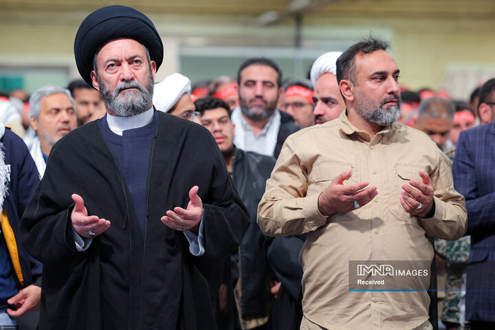 مراسم روز بسیج در حسینیه امام خمینی(ره)