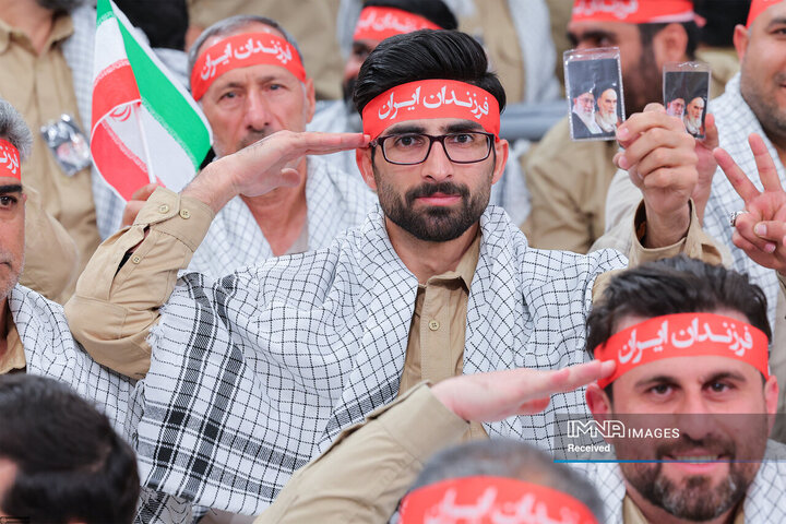 مراسم روز بسیج در حسینیه امام خمینی(ره) برگزار شد