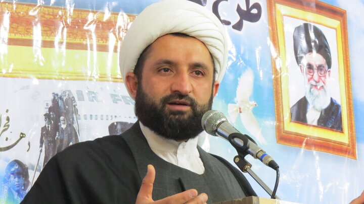 یک خانواده ۲۰ نفره بهائی در پردنجان مسلمان شدند