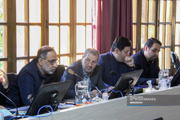 دیدار اعضای شورای شهر اصفهان با فرماندهان نواحی مقاومت بسیج