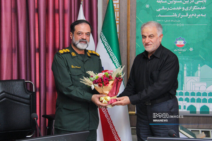 دیدار اعضای شورای شهر اصفهان با فرماندهان نواحی مقاومت بسیج