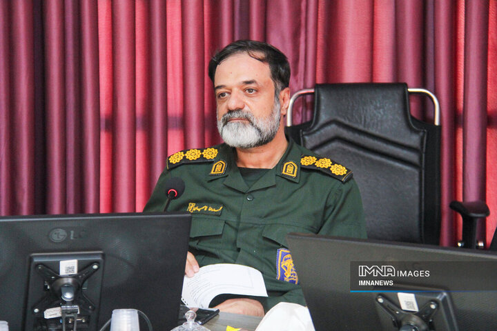 دیدار اعضای شورای شهر اصفهان با فرماندهان نواحی مقاومت بسیج