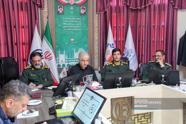 دیدار اعضای شورای شهر اصفهان با فرماندهان نواحی مقاومت بسیج