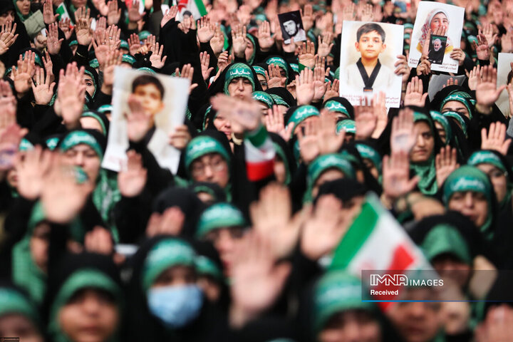 مراسم روز بسیج در حسینیه امام خمینی(ره)