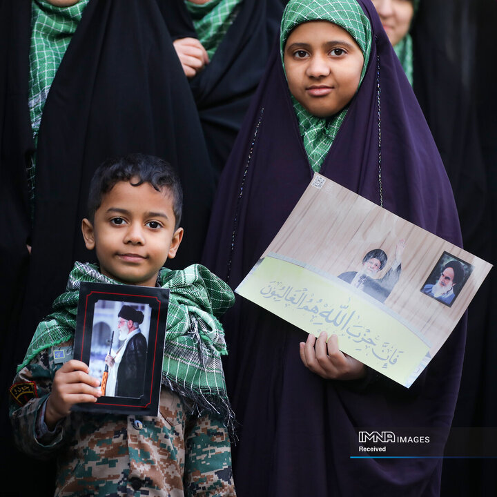 مراسم روز بسیج در حسینیه امام خمینی(ره)