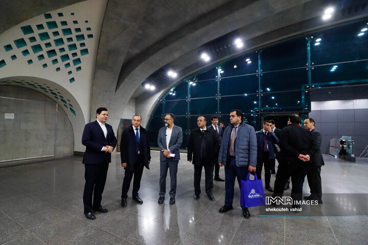 بازدید معاون حمل و نقل و ترافیک شهرداری دوشنبه از خط یک مترو و چهارباغ اصفهان