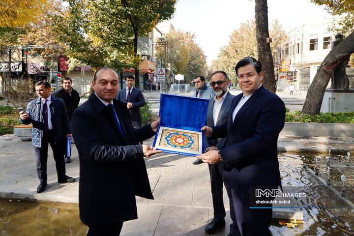 بازدید معاون حمل و نقل و ترافیک شهرداری دوشنبه از خط یک مترو و چهارباغ اصفهان