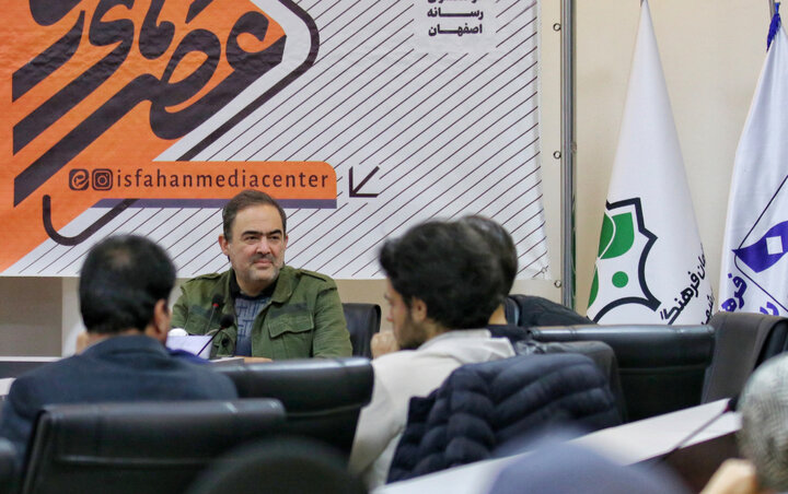 دهباشی: ایرانی بودن فراتر از مرزهای جغرافیایی است