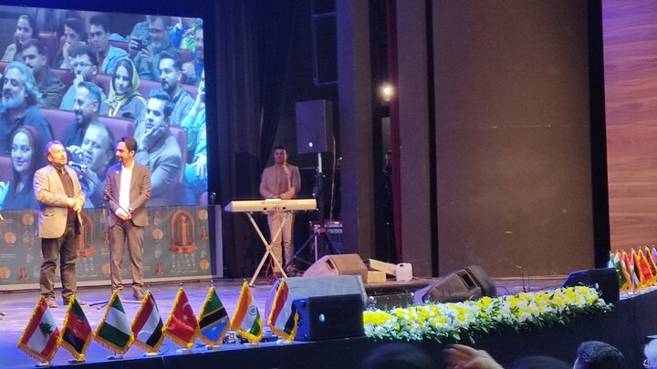 افتتاح «ستاره‌های صحنه» در کرمان با حضور چهره‌های ماندگار ایران