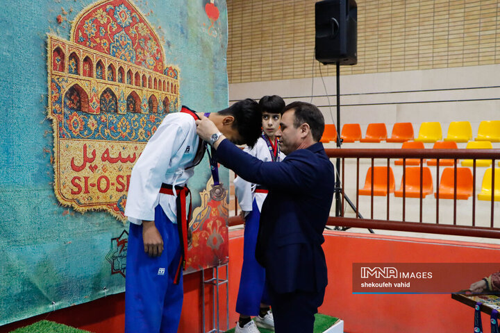 اختتامیه لیگ دسته یک پومسه