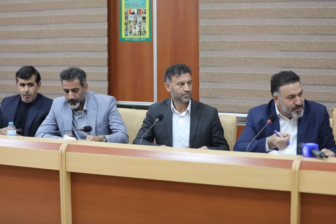 زیرساخت‌های پایانه تجاری مرز مهران با بالاترین سرعت و کیفیت احداث شوند