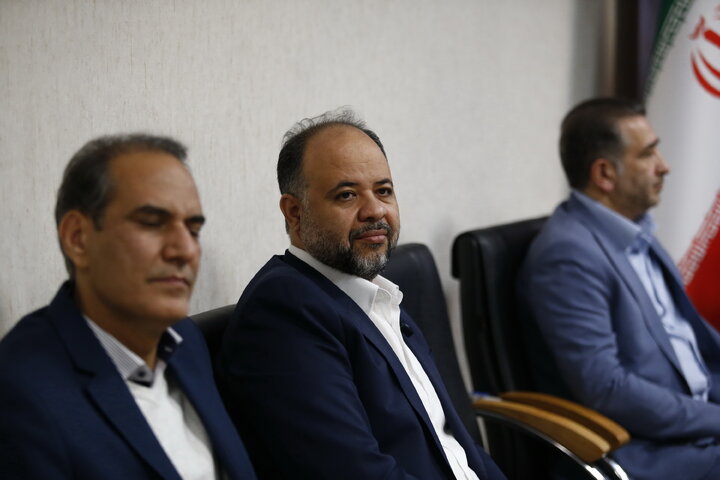 رونمایی از وب‌گاه مرکز مطالعات و امضای تفاهم‌نامه با اتحادیه شهرهای بریکس