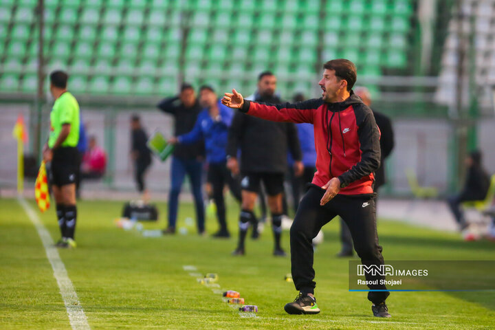 هفته یازدهم لیگ برتر فوتبال؛ ذوب‌آهن - خیبر