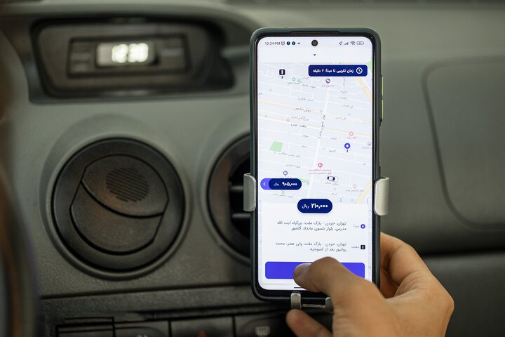 چالشهای ترانسفر فرودگاهی با تاکسی اینترنتی؛ از قیمت ارزان تا امکان لغو لحظه آخری چالشهای ترانسفر فرودگاهی با تاکسی اینترنتی؛ از قیمت ارزان تا امکان لغو لحظه آخری