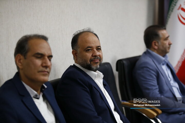 رونمایی از وب‌گاه مرکز مطالعات و امضای تفاهم‌نامه با اتحادیه شهرهای بریکس