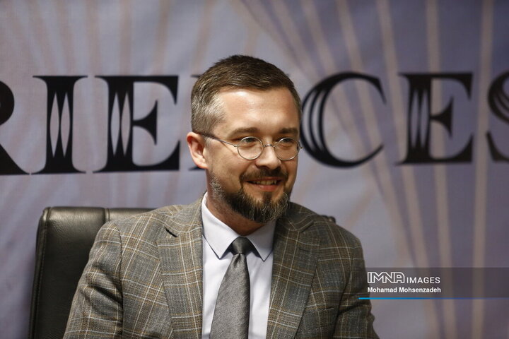 رونمایی از وب‌گاه مرکز مطالعات و امضای تفاهم‌نامه با اتحادیه شهرهای بریکس