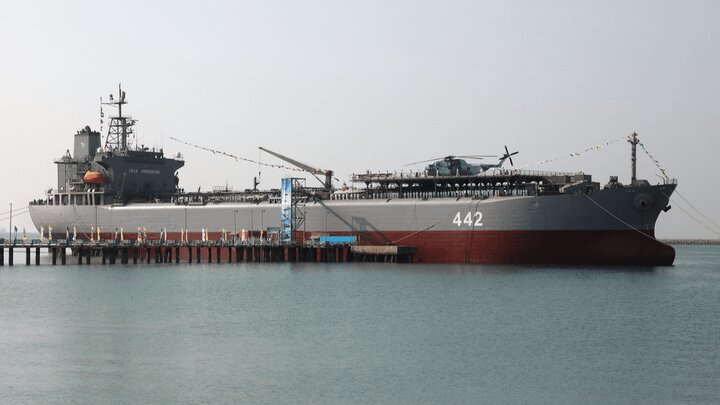 رونمایی و الحاق دستاوردهای جدید به نیروی دریایی ارتش