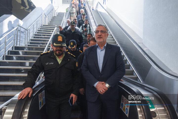 ایستگاه مترو مریم مقدس