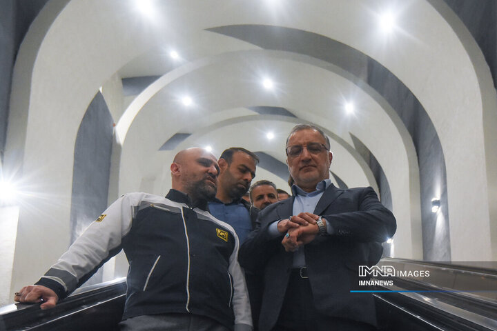 ایستگاه مترو مریم مقدس