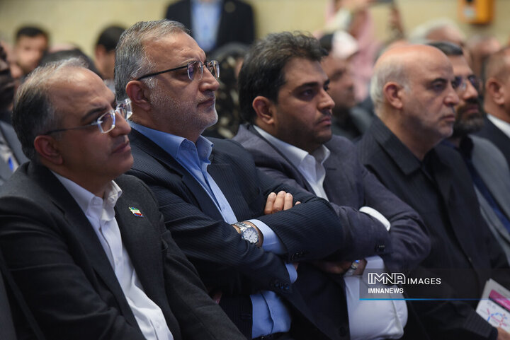 ایستگاه مترو مریم مقدس