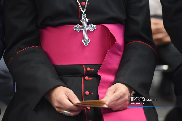 ایستگاه مترو مریم مقدس