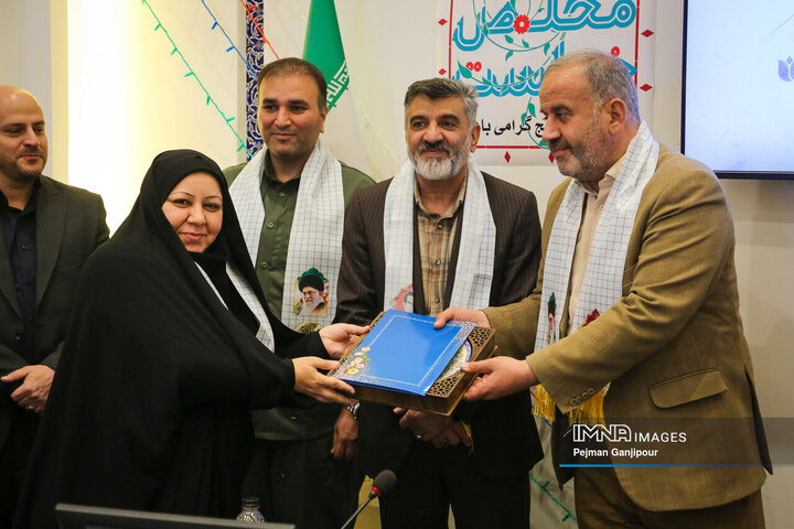 نشست صمیمانه اعضای شورای اسلامی شهر با فرماندهان پایگاه‌های بسیج شهرداری اصفهان