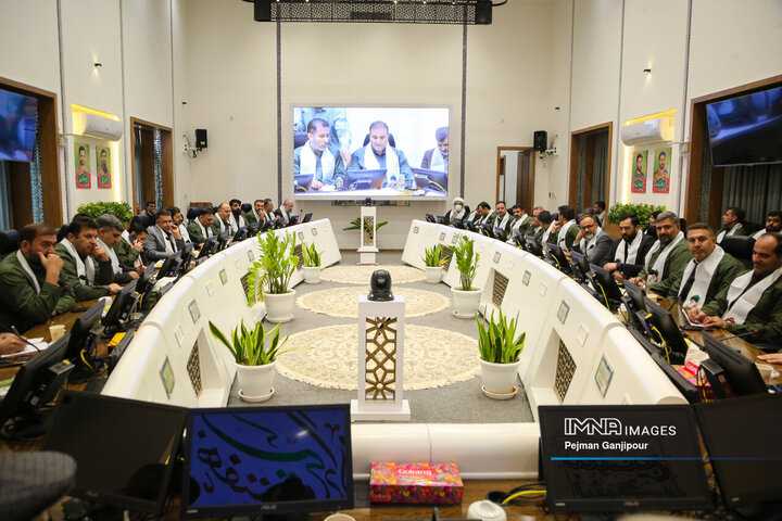 نشست صمیمانه اعضای شورای اسلامی شهر با فرماندهان پایگاه‌های بسیج شهرداری اصفهان