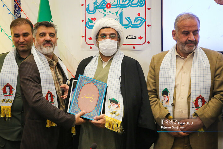 نشست صمیمانه اعضای شورای اسلامی شهر با فرماندهان پایگاه‌های بسیج شهرداری اصفهان