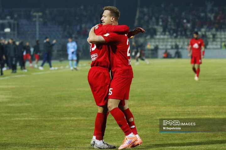 هفته یازدهم لیگ برتر فوتبال؛ تراکتور سازی - چادرملو