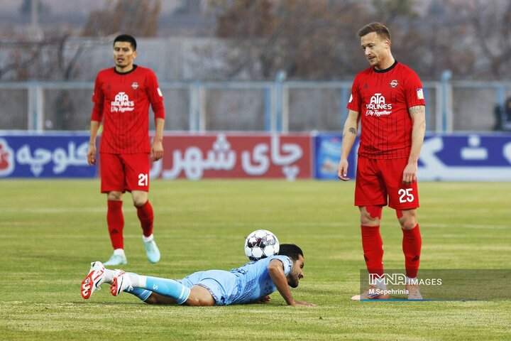 هفته یازدهم لیگ برتر فوتبال؛ تراکتور سازی - چادرملو