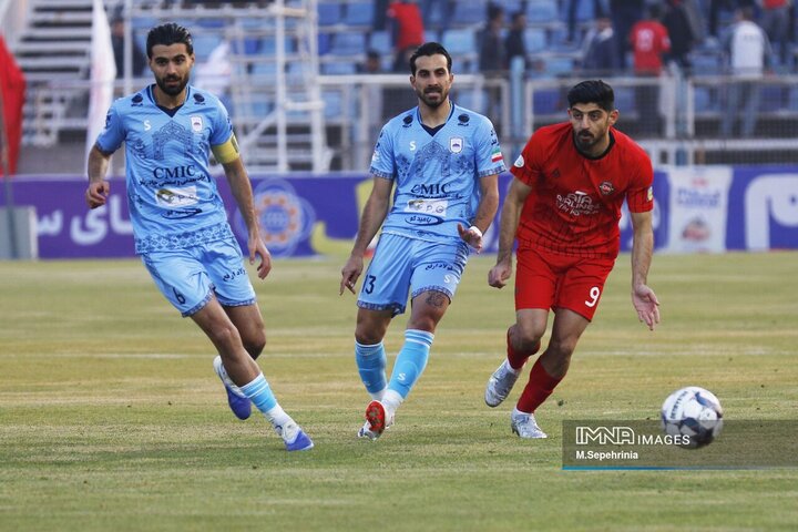 هفته یازدهم لیگ برتر فوتبال؛ تراکتور سازی - چادرملو